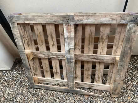 Photo of free 2 pallets (Marshalswick AL1) #1