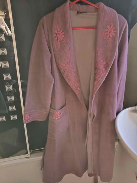 Photo of free Pink dressing gown Size 8? (North Acton) #1
