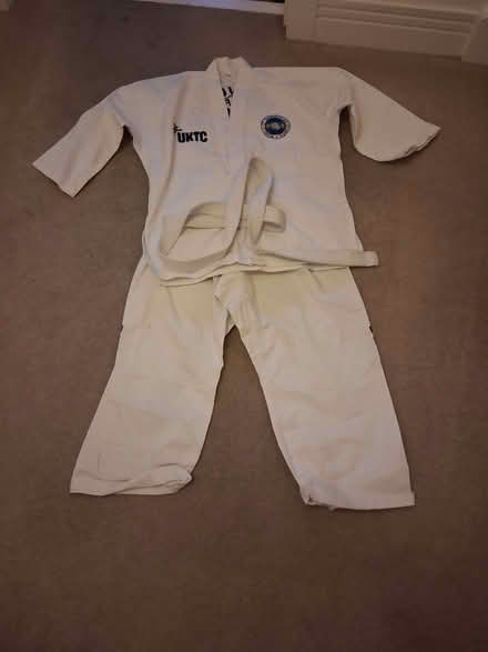 Photo of free kids Taekwondo suit (Leith EH6) #1
