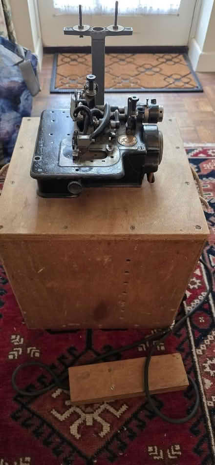 Photo of free Wilcox & Gibbs Overlocking machine vintage (Havant PO9) #4