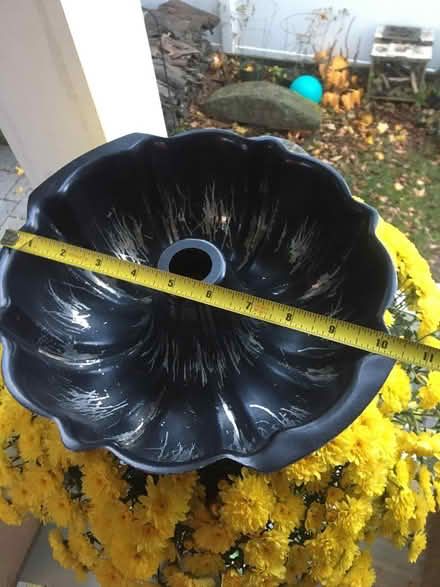 Photo of free molded cake pan (Near Reading train station) #3