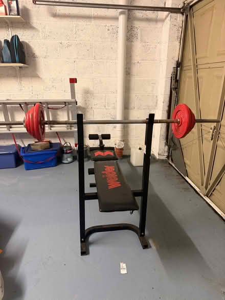 Photo of free weights and bench (Dobb Brow BL5) #2