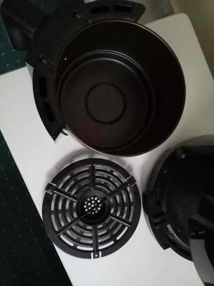 Photo of free Air Fryer (SMALL) (Wolverhampton (WV10)) #4