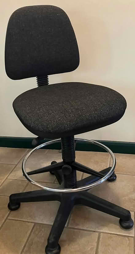 Photo of free Chair (Guildford town centre GU1) #1