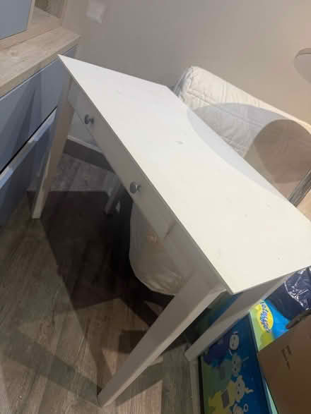 Photo of free Desk (Wilmslow SK9) #1