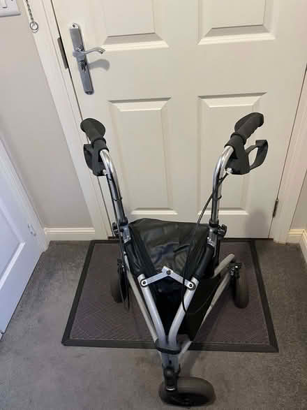 Photo of free 3 wheeled walker (Minster ME12) #2