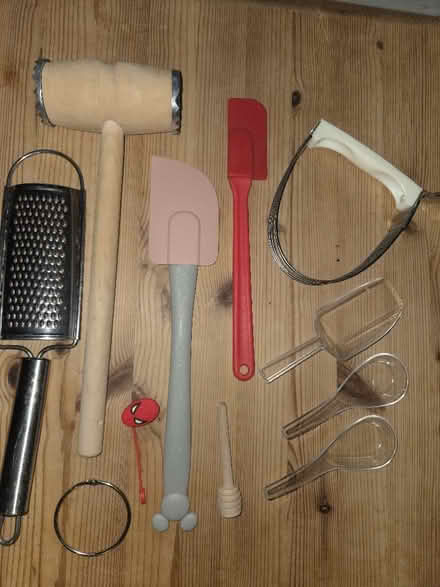 Photo of free Kitchen utensils (Monkwick CO2) #1