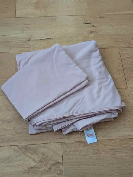 Photo of free Single duvet cover + pillowcase (Battle RG30) #1