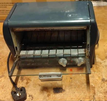 Photo of free Hinari compact tabletop oven (Manchester M19) #2