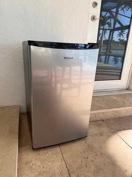 Photo of free Whirlpool refrigerator, almost new (Plantation, Broward County, FL) #1