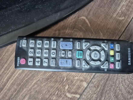 Photo of free 32" Samsung TV (Hanworth TW13) #3