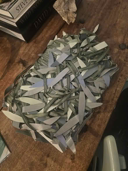 Photo of free Leaf garland (Lambeth SW8) #1