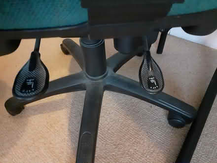 Photo of free Adjustable office chair (GU12 6AD Near Ash Dover Cars) #3