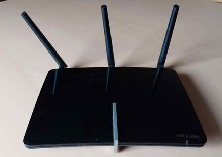Photo of free Broadband modem/router (Comiston EH10) #3