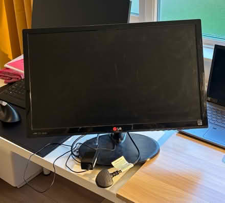 Photo of free LG Computer monitor (Rodborough GL5) #1