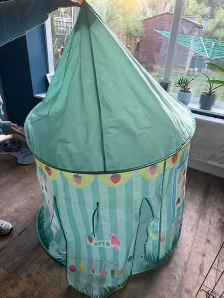 Photo of free Kids play twnt (Central Watford WD23) #1