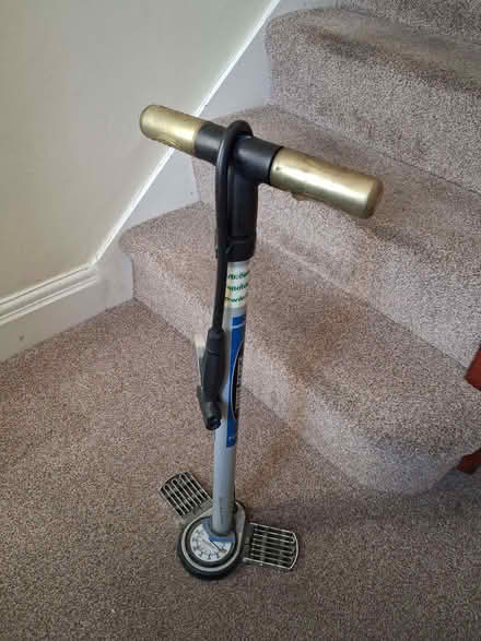 Photo of free Park Tool bike pump, pressure gauge not working (Woodlands TW7) #1