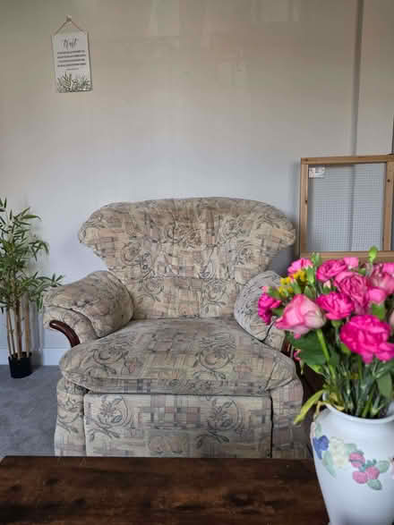 Photo of free Recliner sofa chair ( mechanical recliner) (Colchester CO4) #4