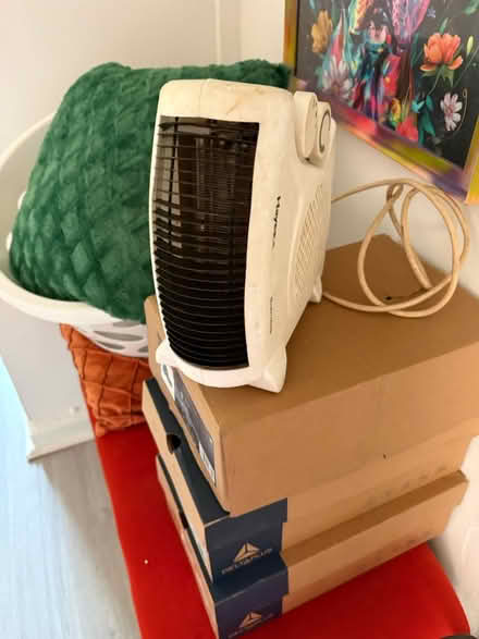 Photo of free Small electric heater (Knotty ash Liverpool) #1