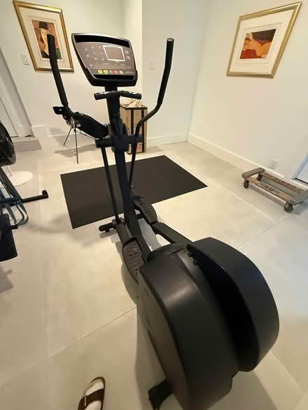 Photo of free Diamondback Elliptical machine (Plantation, Broward County, FL) #2