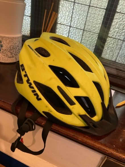 Photo of free Bike helmet (Finchley road statio) #1