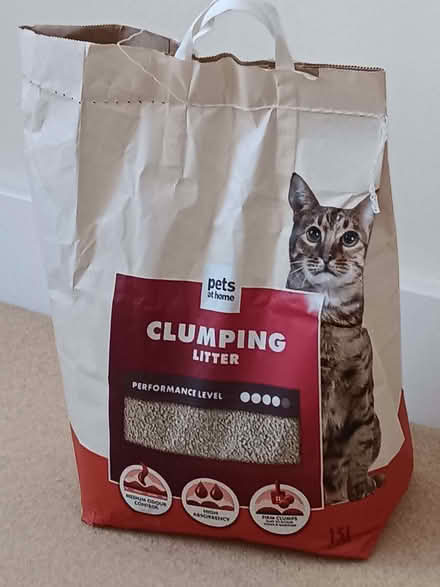 Photo of free Part Bag Clumping Cat Litter (Chippenham SN15) #1