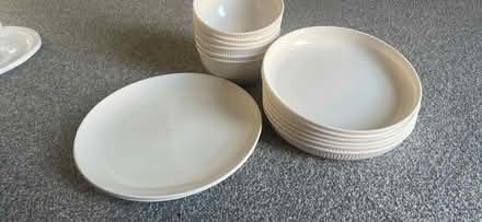 Photo of free Plates and bowls to collect (Ox120PN) #1