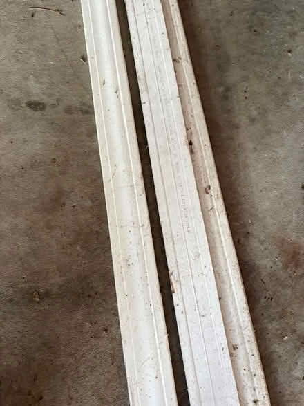 Photo of free White trim molding (canton) #1