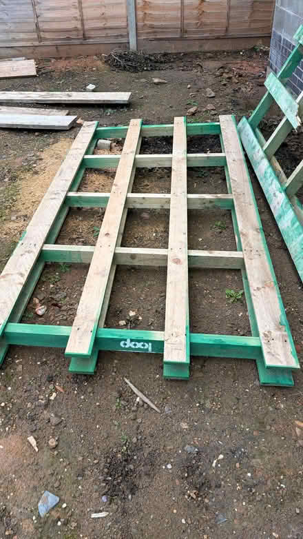 Photo of free Large wooden pallets (Kenilworth CV8) #2