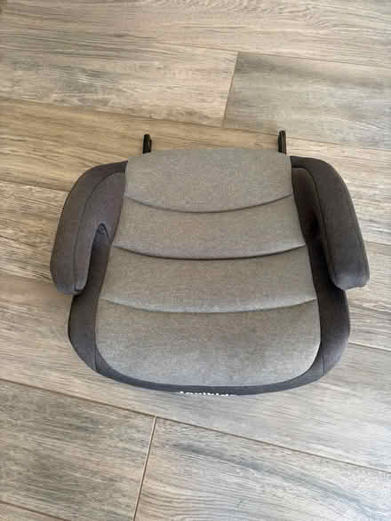 Photo of free Jovikids kids booster seat (Sawbridgeworth) #4