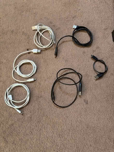 Photo of free Cable and in-eat headphone (W9) #1