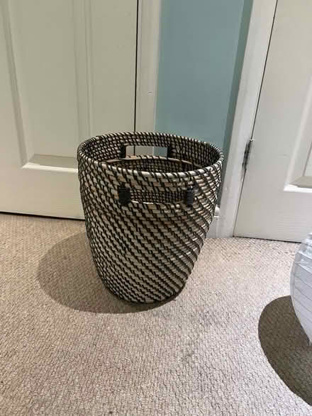 Photo of free Plant pot container (Finchampstead RG40) #1