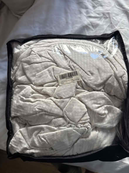Photo of free White sofa cover (Bayswater W2) #2