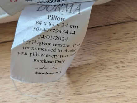 Photo of free V-shaped pillow (Battle RG30) #3
