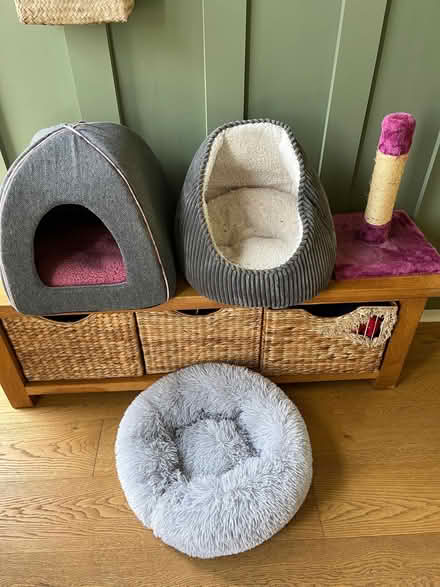 Photo of free Cat beds and scratch post (Grange CH48) #1