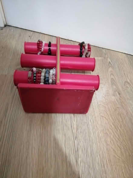 Photo of free Bracelet and stand (Ell4lr) #1