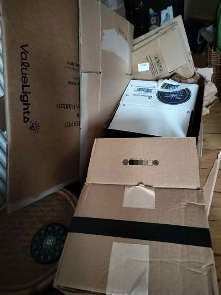 Photo of free Boxes/suitcase for packaging/moving (EH7 Leith) #1