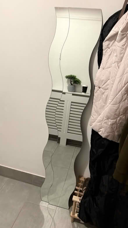 Photo of free Mirrors (Ha86) #1