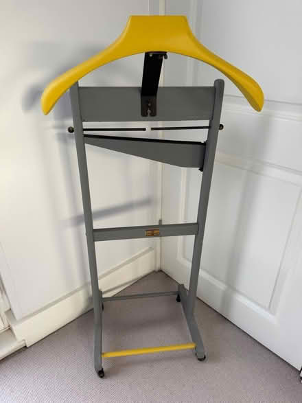 Photo of free Butler stand (Boxmoor, Hemel Hempstead HP3) #3