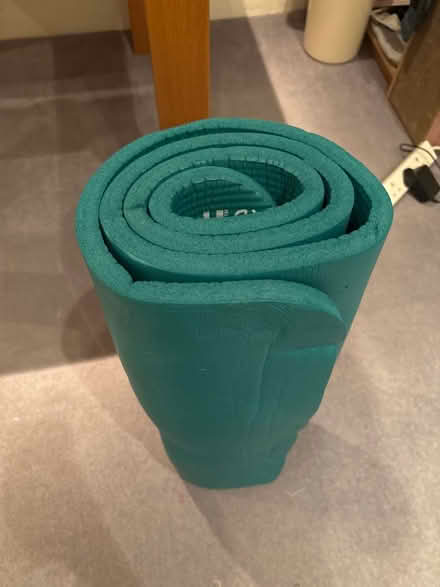 Photo of free Yoga mat (Upper Holloway N19) #2