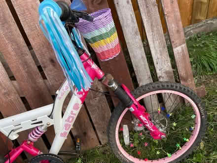 Photo of free Girls bike 8 to 10 years (Dh6) #3