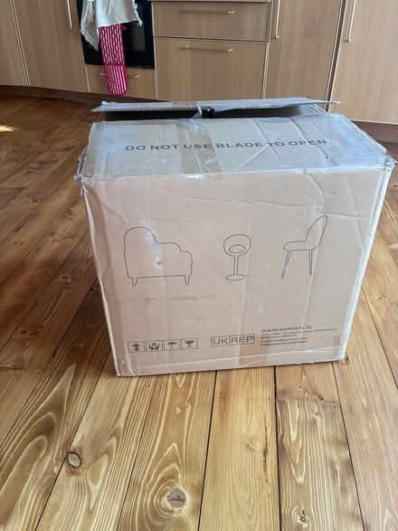 Photo of free Large cardboard box (leytonstone e11) #1