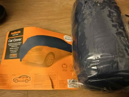 Photo of free Medium car cover (Surrey Heath GU15) #1