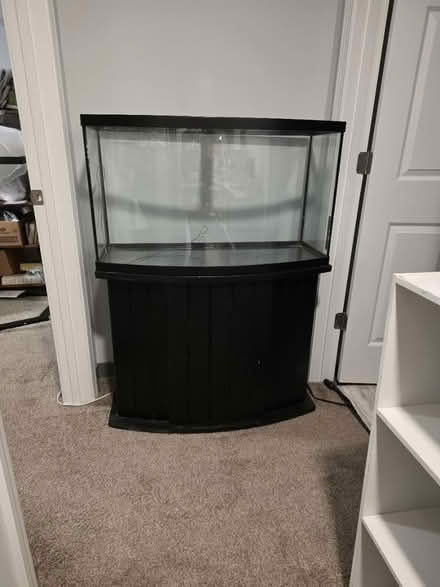 Photo of free 55 gal fish tank (Merrimack nh) #1