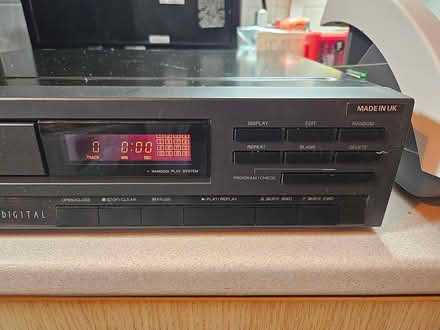 Photo of free AAiwa DX-M75 Compact Disc CD Player (Worcester WR2) #3
