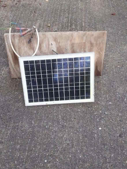 Photo of free Solar battery charger (Montgomery SY15) #1