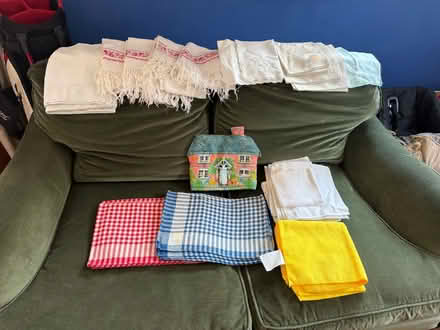 Photo of free Selection of fancy napkins and table linen (Brightwell Baldwin OX49) #2