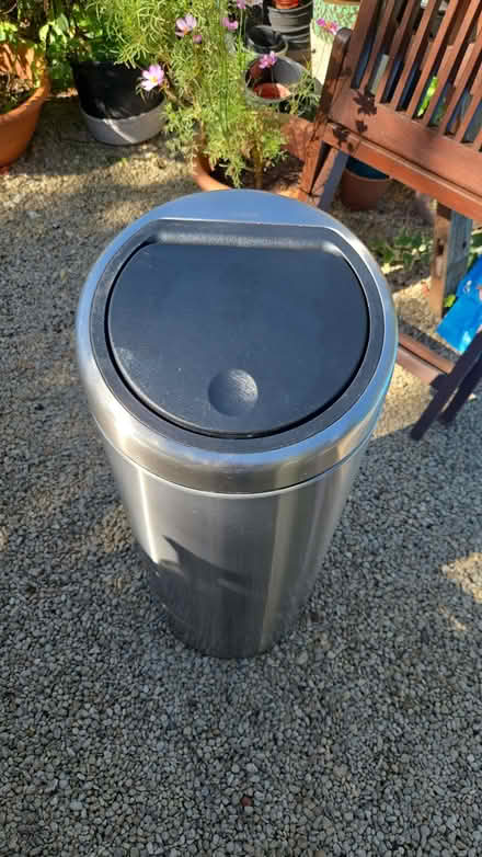 Photo of free Brabantia 30l bin (Iffley OX4) #1