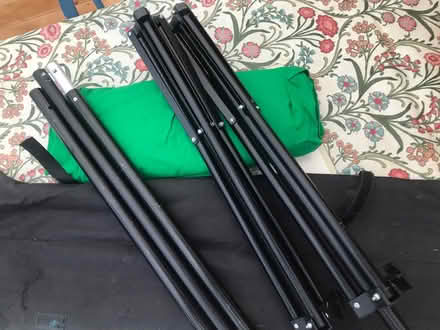 Photo of free Green screen (Somerset .) #1
