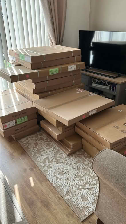 Photo of free Various new kitchen units (Swindon SN25) #1